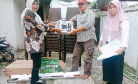 Penyerahan bantuan Pelatihan  alat pembuatan Kue untuk Warga RT.005 Kelurahan Temindung Permai